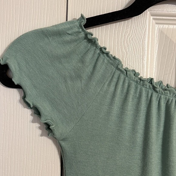 AMERICAN EAGLE FOREVER 21 Size Medium Set of 2 Shirts Green Stripe V-Neck Soft - Picture 8 of 11